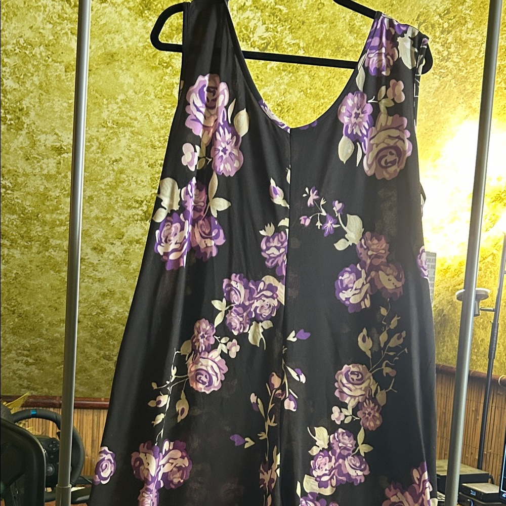NWT LuLaRoe Natalie Jumper 2X. From a non smoking/pet friendly home.